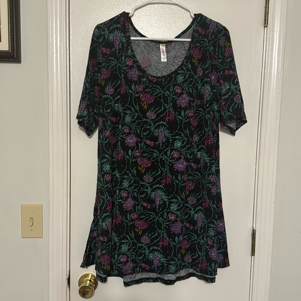 LulaRoe Perfect Tee